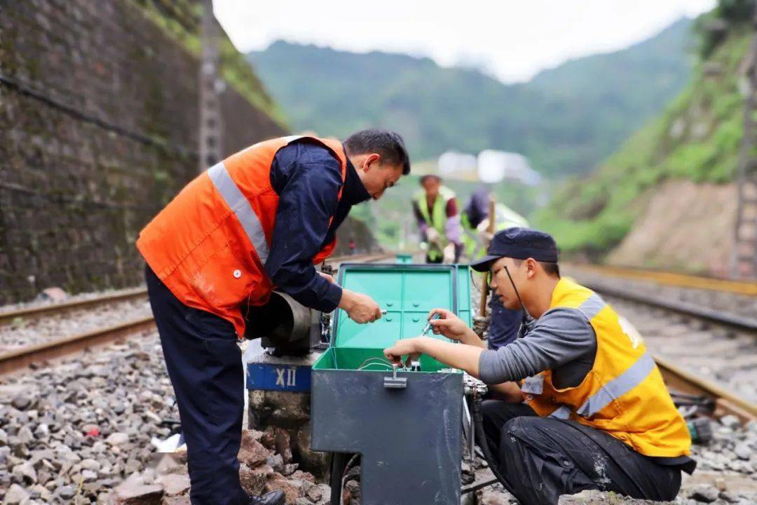 擊穿設備的問題,將既有承載電流容量為800a的扼流變壓器更換為1000a