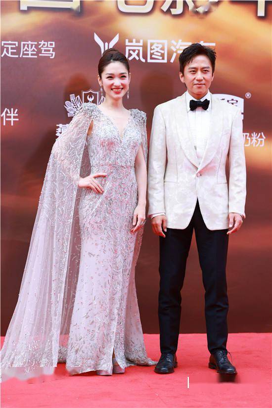 吴京刘德华章子怡等影人齐聚华表奖_电影_造型_黑色