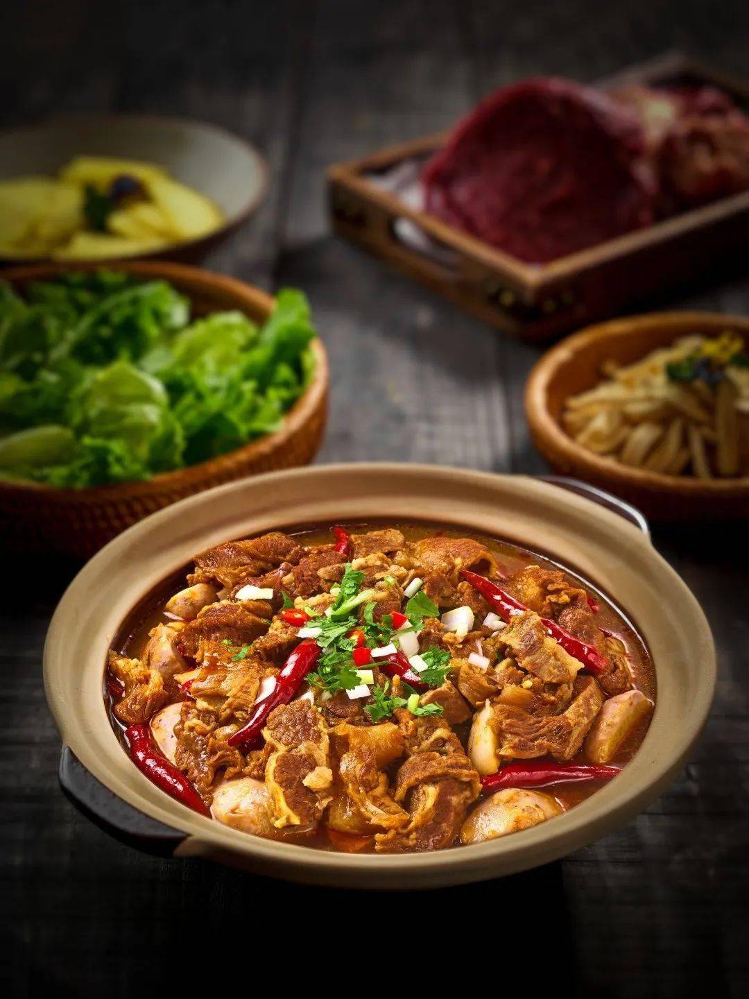 178元牛腩煲2-3人餐!238元工作日午市双人套餐!