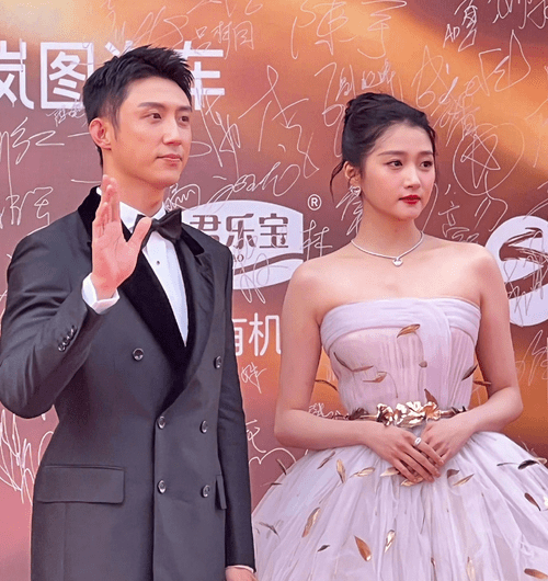 陈妍希婚内出轨?景甜被人威胁了?关晓彤黄景瑜的瓜?张译讨厌张颂文?