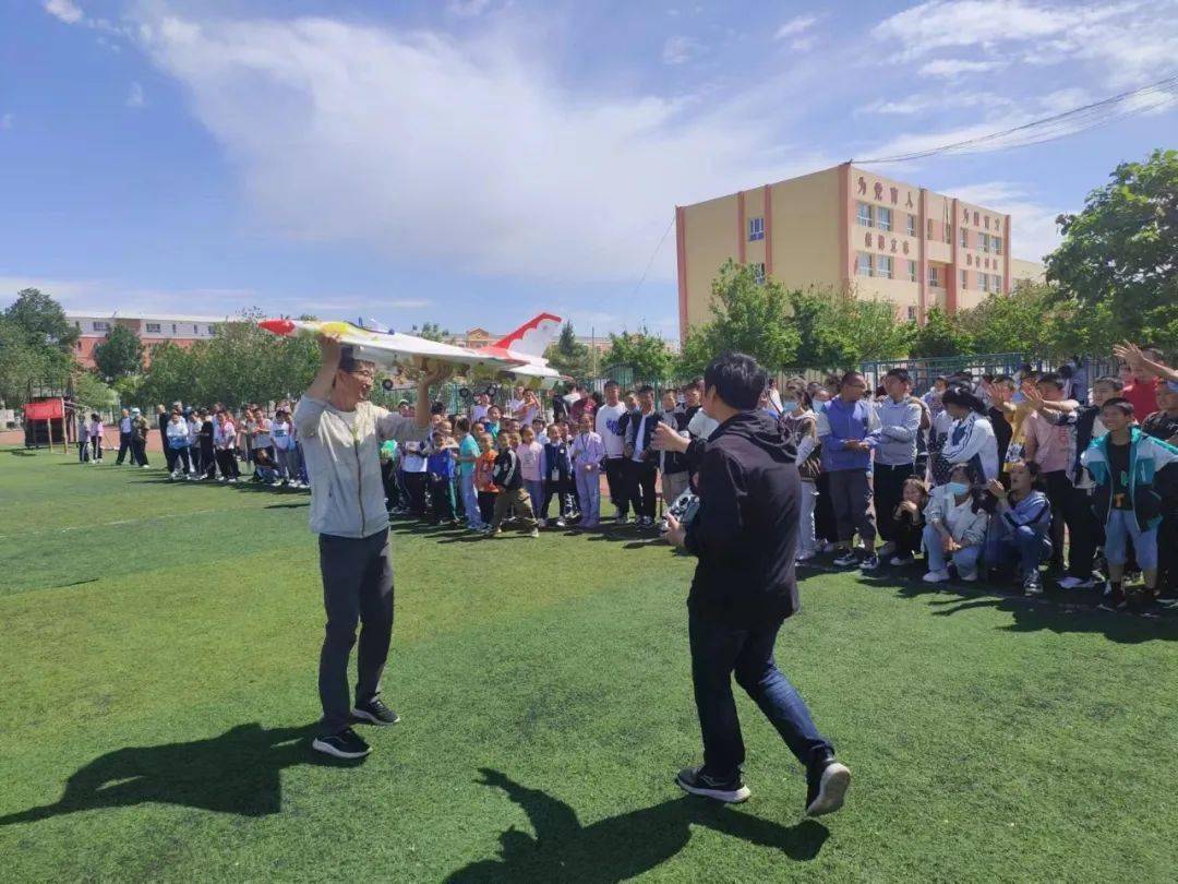 沙湾市第一中学第四党支部开展科技送教活动_教育_创新_金沟河镇