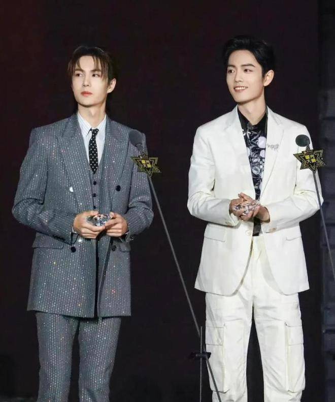 肖战和王一博一起走红了,现在却处境不同了,简直是无与伦比的_人气