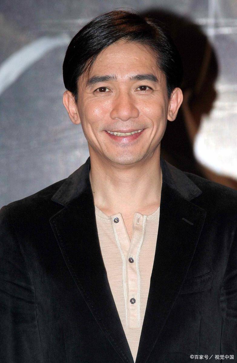 脚趾抠地式社恐下的梁朝伟:不完美却光芒万丈_社交_压力_恐惧症