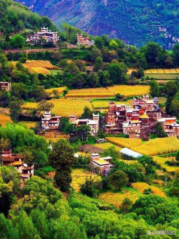 川西旅游必去十大景点_川西旅游攻略_川西