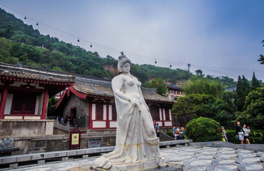 花100多块钱来看唐玄宗与杨贵妃沐浴的地方,是不是脑子进水了?