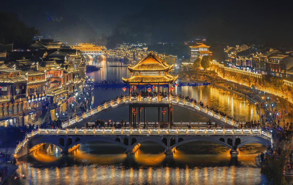 "中国最美丽的小城"——凤凰古城_视觉_韩加君_建筑