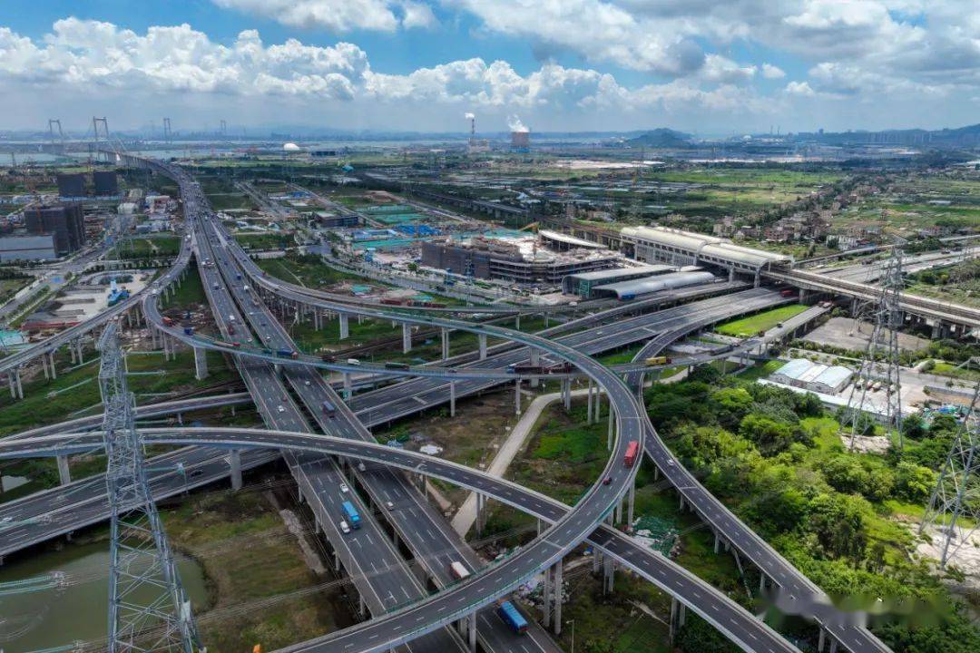 南沙方案》三个先行启动区21个重点项目集中开工,竣工_建设_发展_枢纽