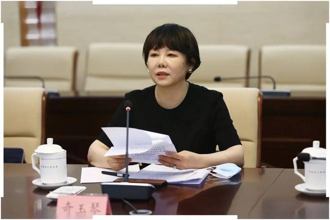 奇玉琴代表:"要想做一名合格的人大代表,单凭一腔热情是不够的,要下沉