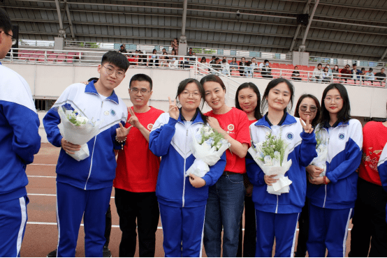 双鸭山市第一中学校花图片