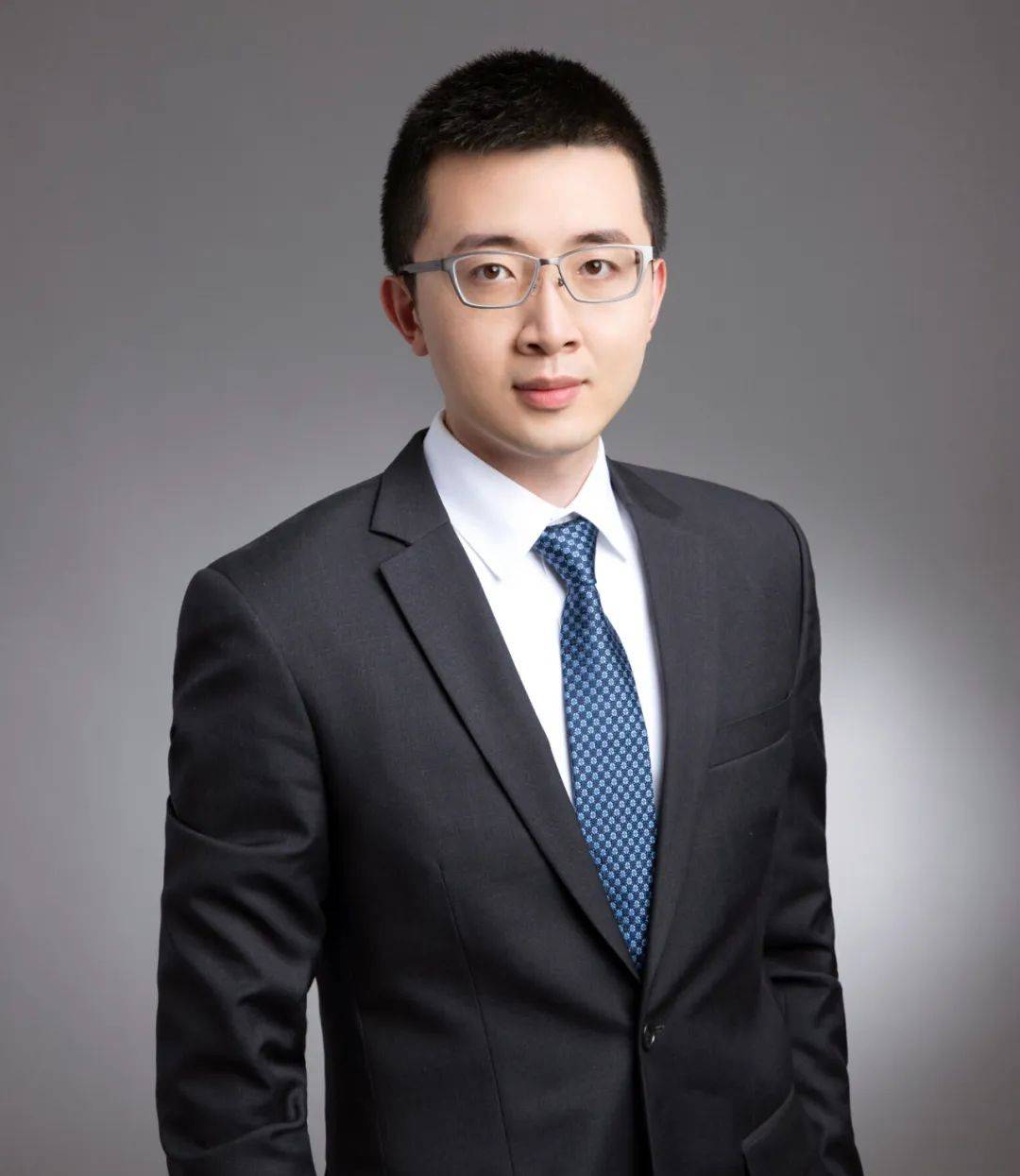 丁晨贝莱德中国首席经济学家宋宇思睿集团首席经济学家洪灏黑石总裁
