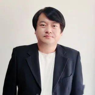 大连市优秀班主任 吴忠海历史高级教师,大连市优秀班主任,金普新区