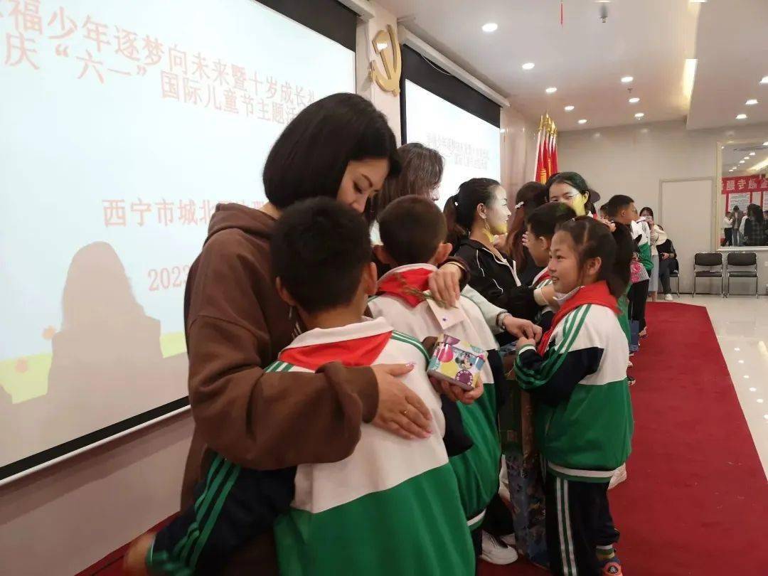 【校园动态】沈那小学开展"沈小少年初成长"研学活动_全体师生_少先