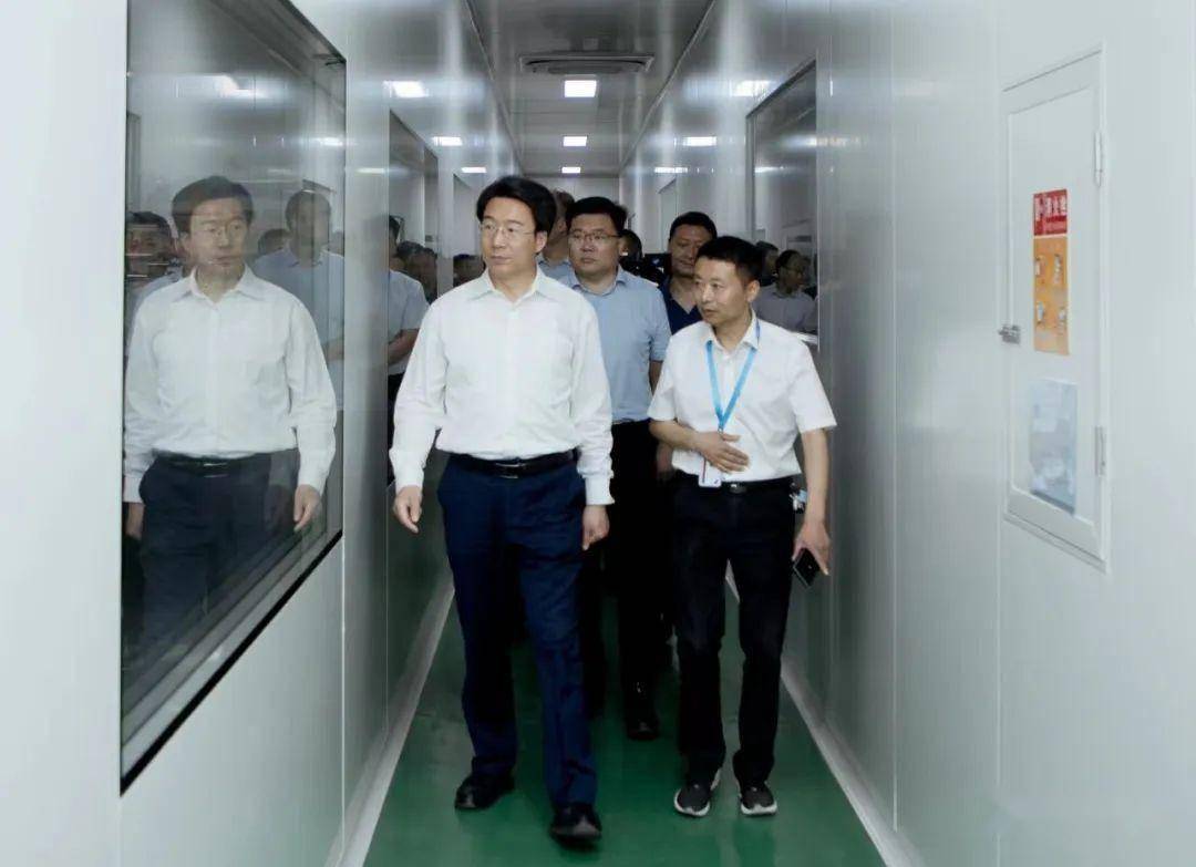 新密市市长程洋调研河南逸祥:力争到2025年发展成新密首家独角兽企业
