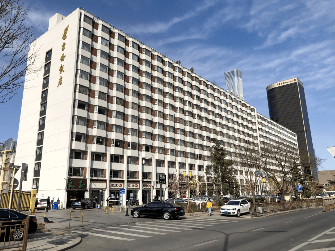 24 京伦饭店三场新生会的时间安排分别是95在夏天陪伴大家打开属于