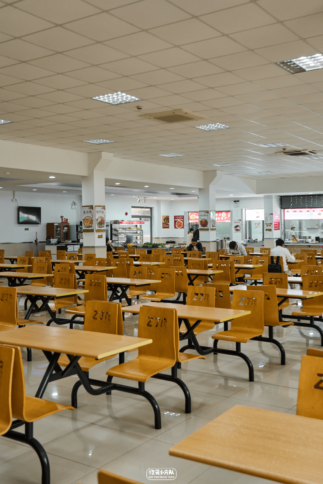 上海音乐学院,歌手们的食堂吃什么!_校区_乐器_校园