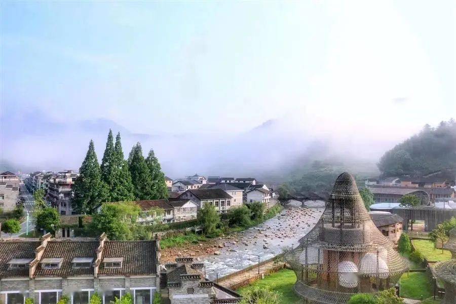 "千万工程"龙泉故事丨洗去"尘埃",亮出丽质,溪头村实现美丽蝶变_建设