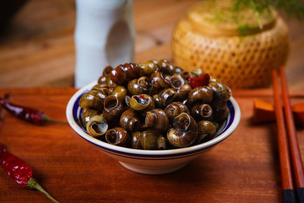 吃螺正当时:鲜嫩肥美,嗦螺吃肉过瘾