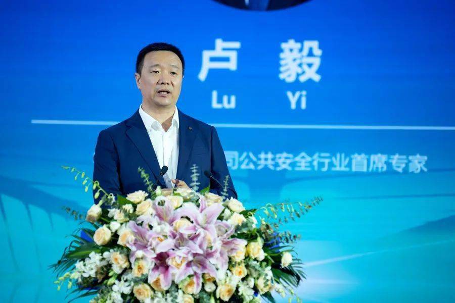 华为将发挥在数字技术方面的优势,持续提升产品的性能,功能和技术的