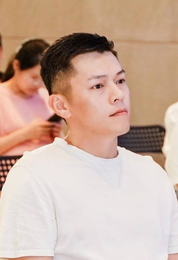 我是深圳文产人|满京华集团总裁李冠滨:抢抓家居数字化风口_艺展_中心