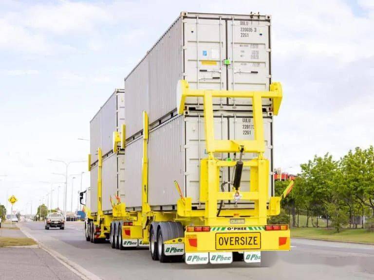 集装箱双层运输 32米双挂车!