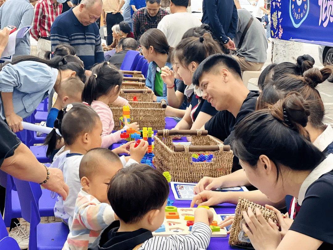 倾听儿童,相伴成长——厦门市学前教育宣传月案例展播(五)_幼儿园