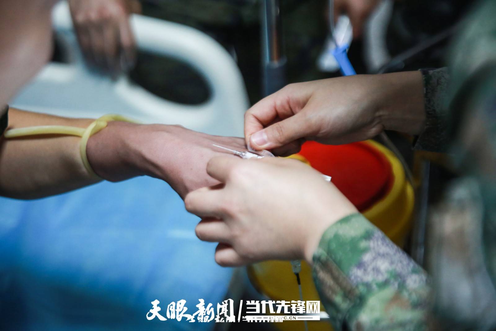 武警贵州总队机动支队开展医疗救护培训