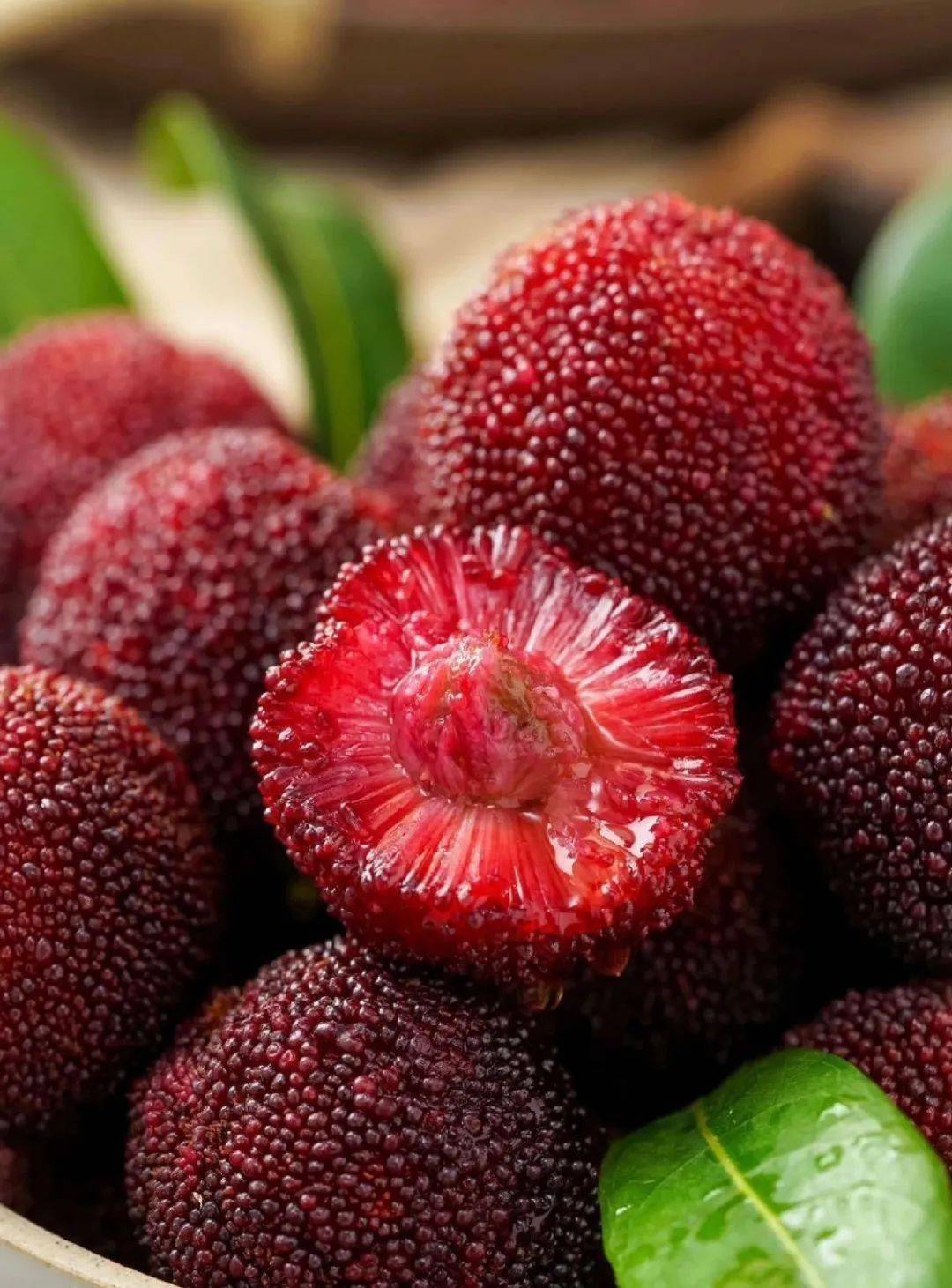 团购 | 正宗青田露天东魁杨梅,个大匀称,酸甜爆汁,好评如潮!