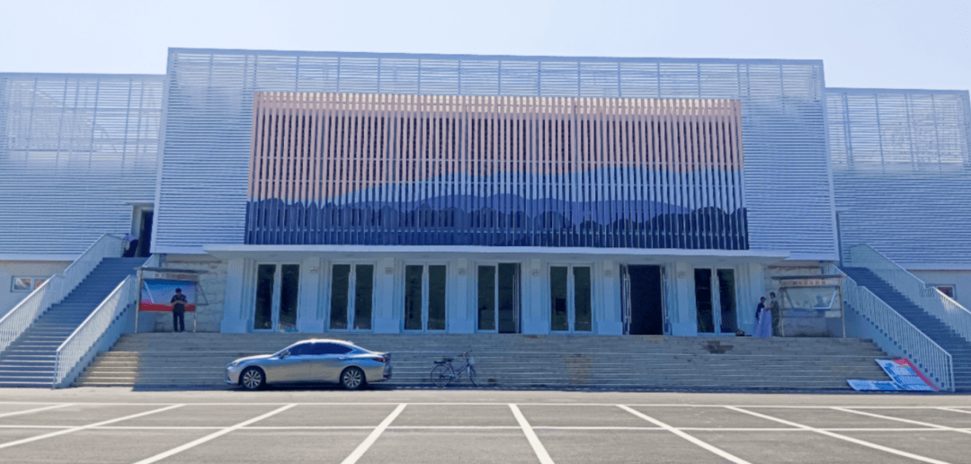 顺义影剧院改造后外观中间部分像是一幅清新的山水画"非常期待,老影