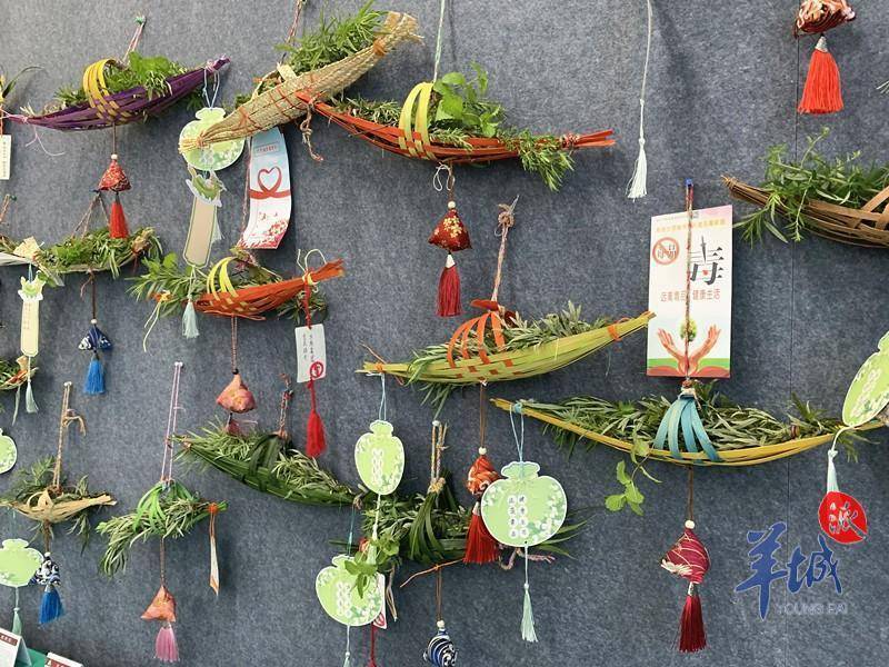汕头龙湖小学生巧手编出了"端午驱毒"的韵味_活动_毒品_龙舟