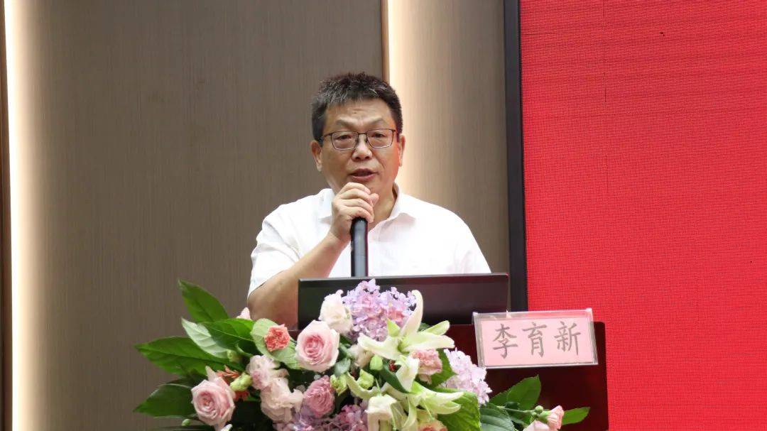 东方肝胆外科医院周伟平教授在致辞中表示,包括手术,介入,放疗,化疗