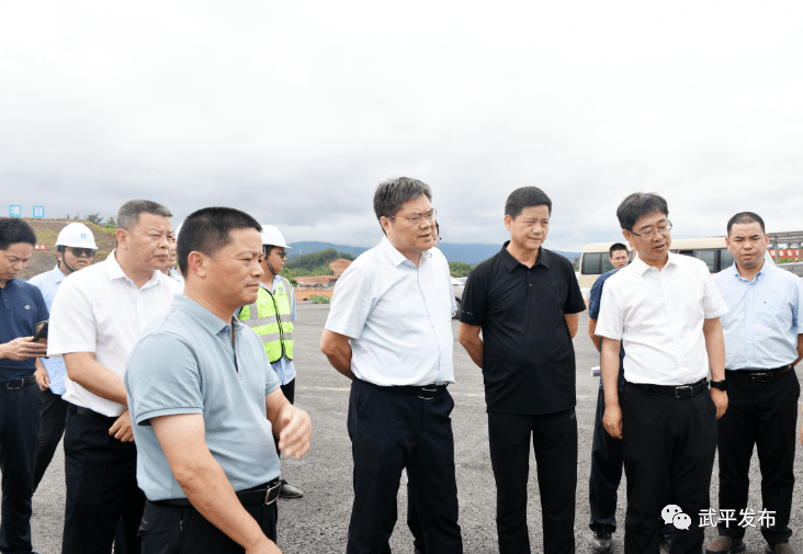 新建龙龙高铁武平至梅州段并召开可研评审会