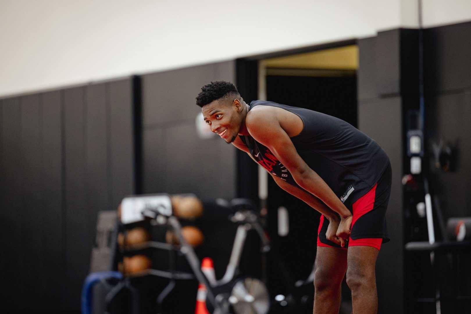 布兰登-米勒:一直在苦练投篮 但让我骄傲的不是进攻而是防守_训练_新