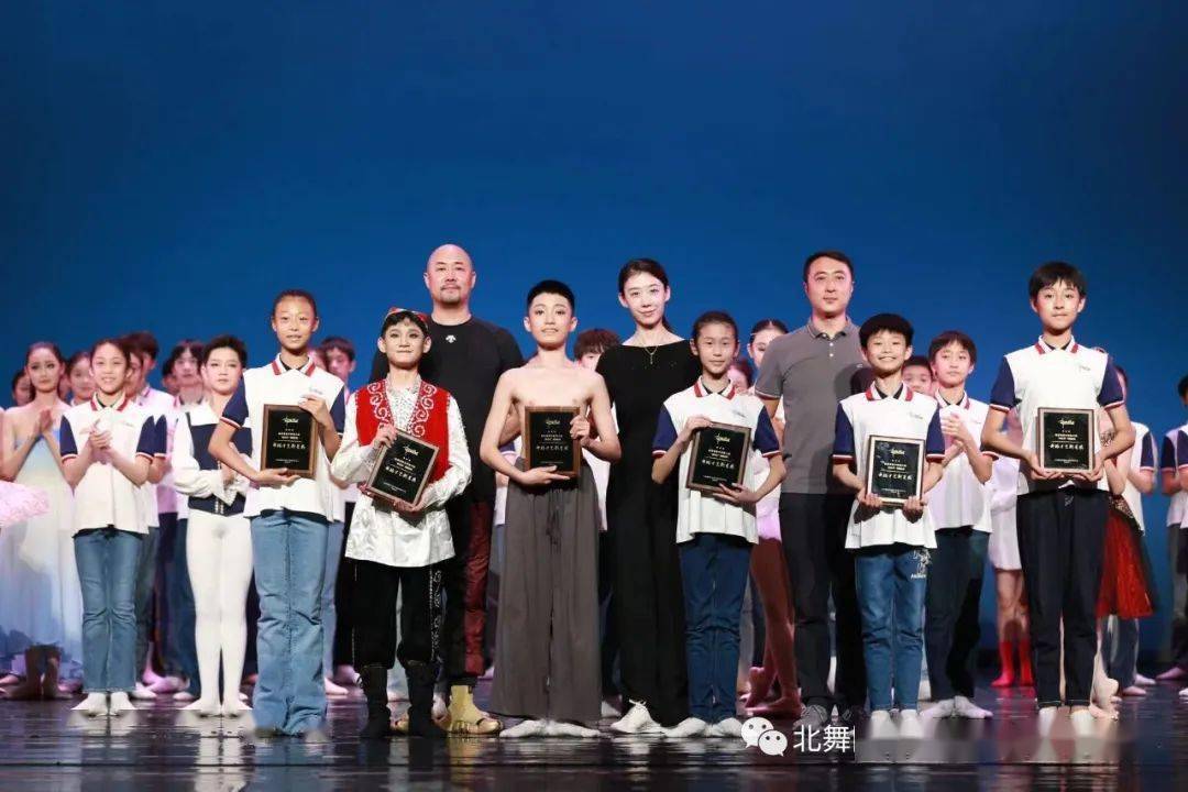 现代舞表演新星奖李宣颐,周俐彤,程梓乔,孙若涵,曹钰非,李梓善,张鹤曦