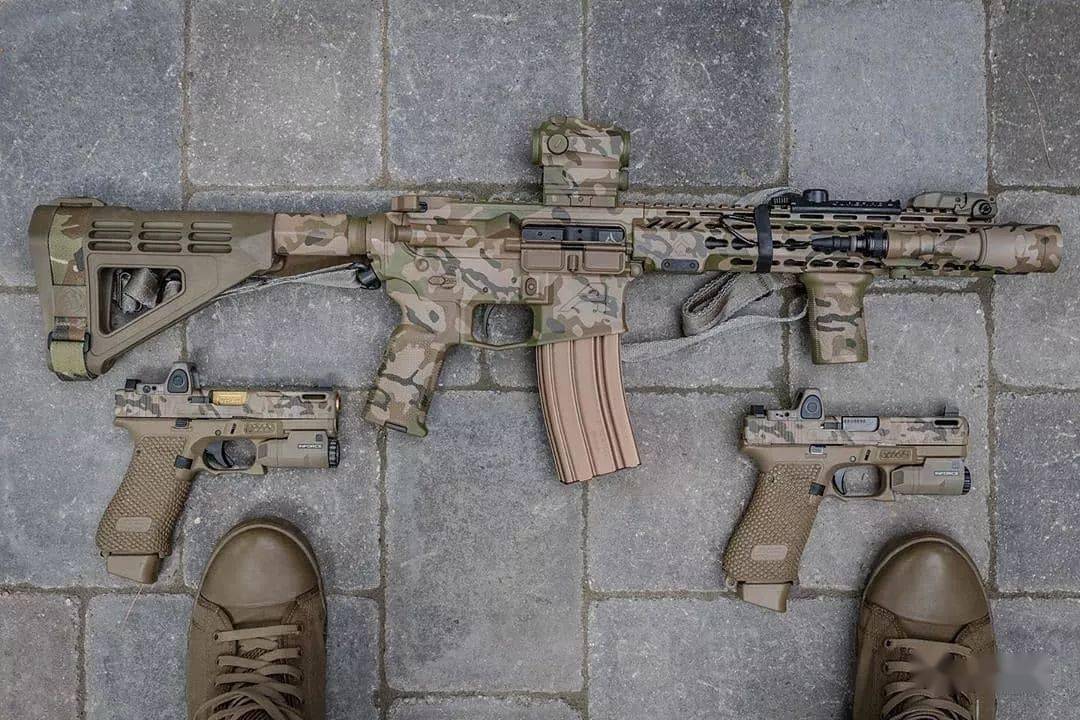 【魅力ar】高的高 矮的矮 丑的丑 俊的俊_战术_公众_备份