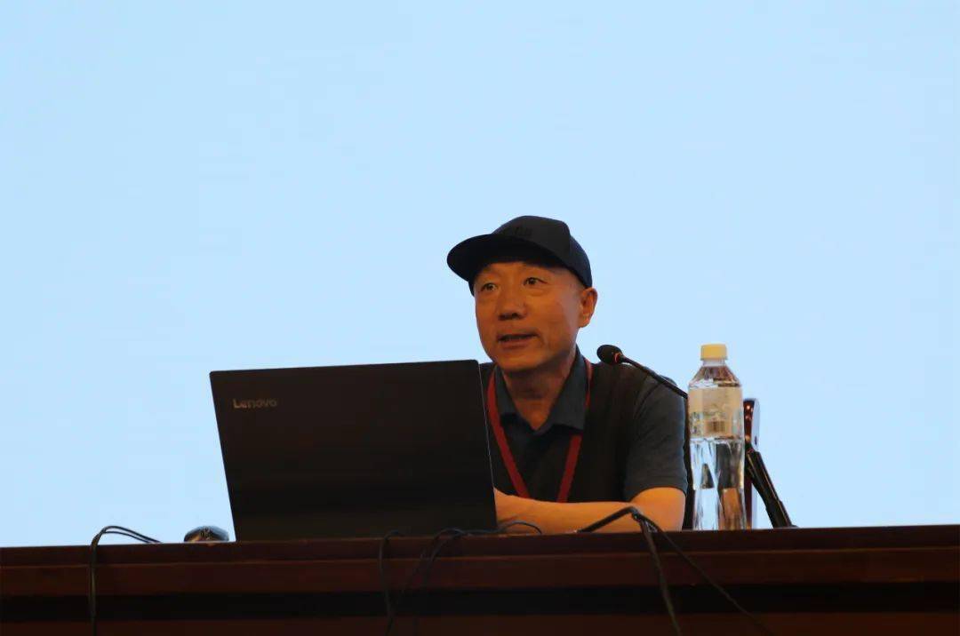 山东大学赵诚教授专题报告会在昌乐一中举行_教育_技术_模型