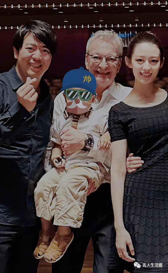 郎朗晒全家福庆41岁生日,与德国岳父罕见同框,2岁儿子长得好高_吉娜