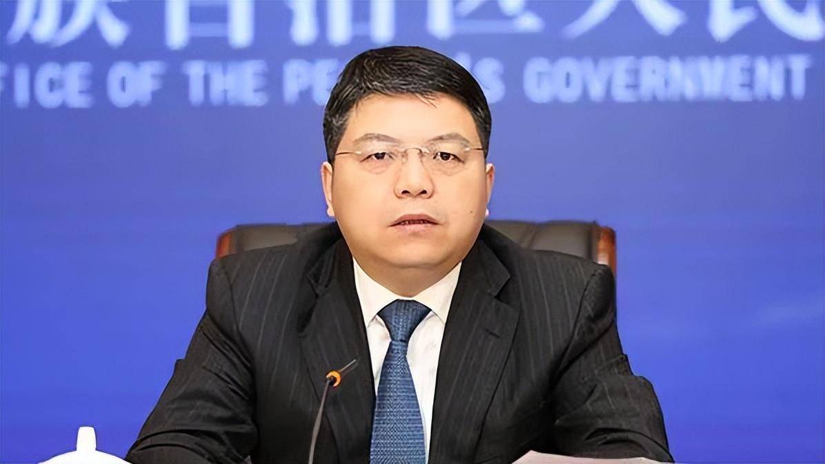 公开资料显示,孙大光长期在广西任职,担任过崇左市市长,南宁市市长等