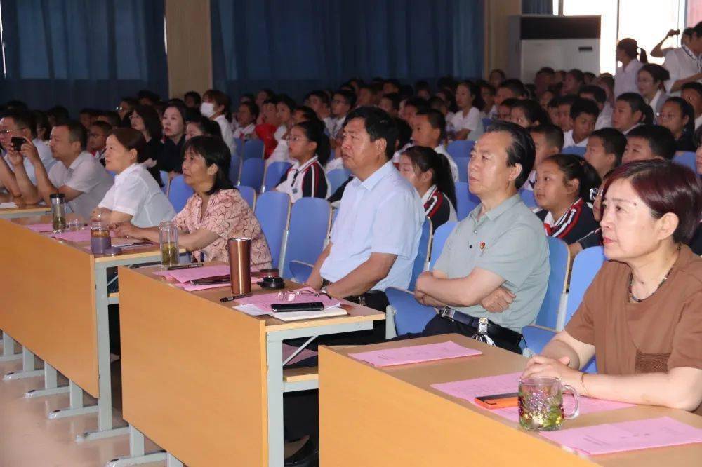 青春绽放 逐梦起航—肥城市实验小学举行2023届学生毕业典礼_全体