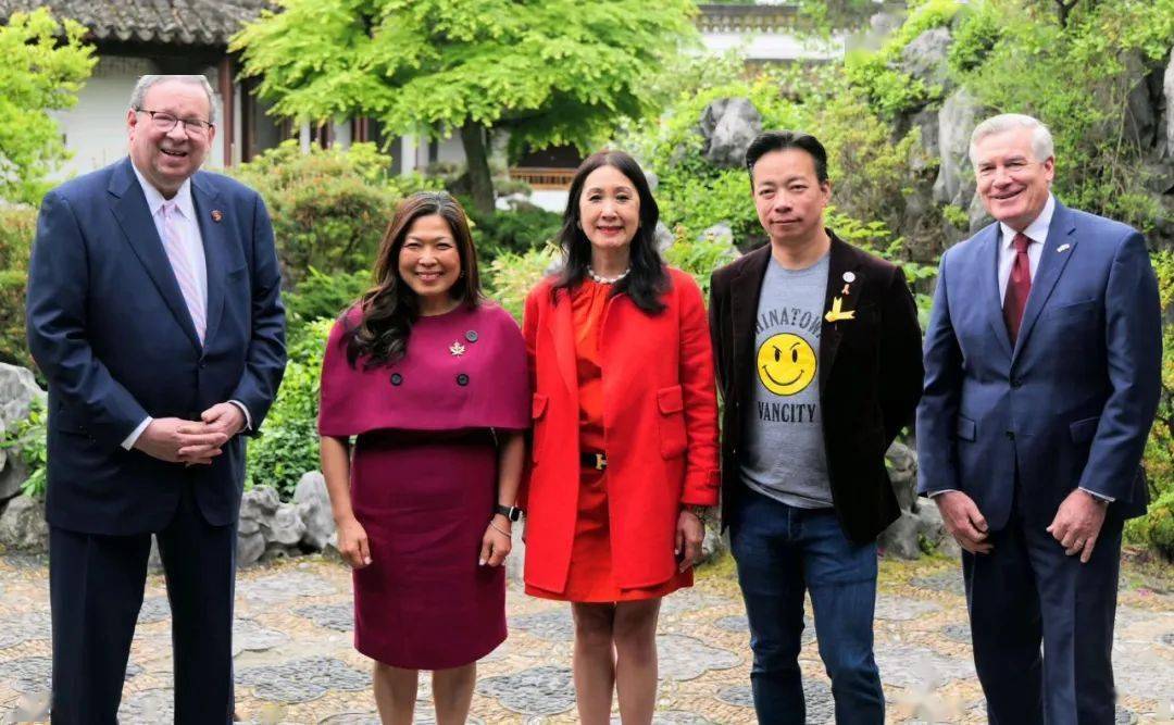 首届唐人街团结大会隆重召开,18个唐人街社区50名代表