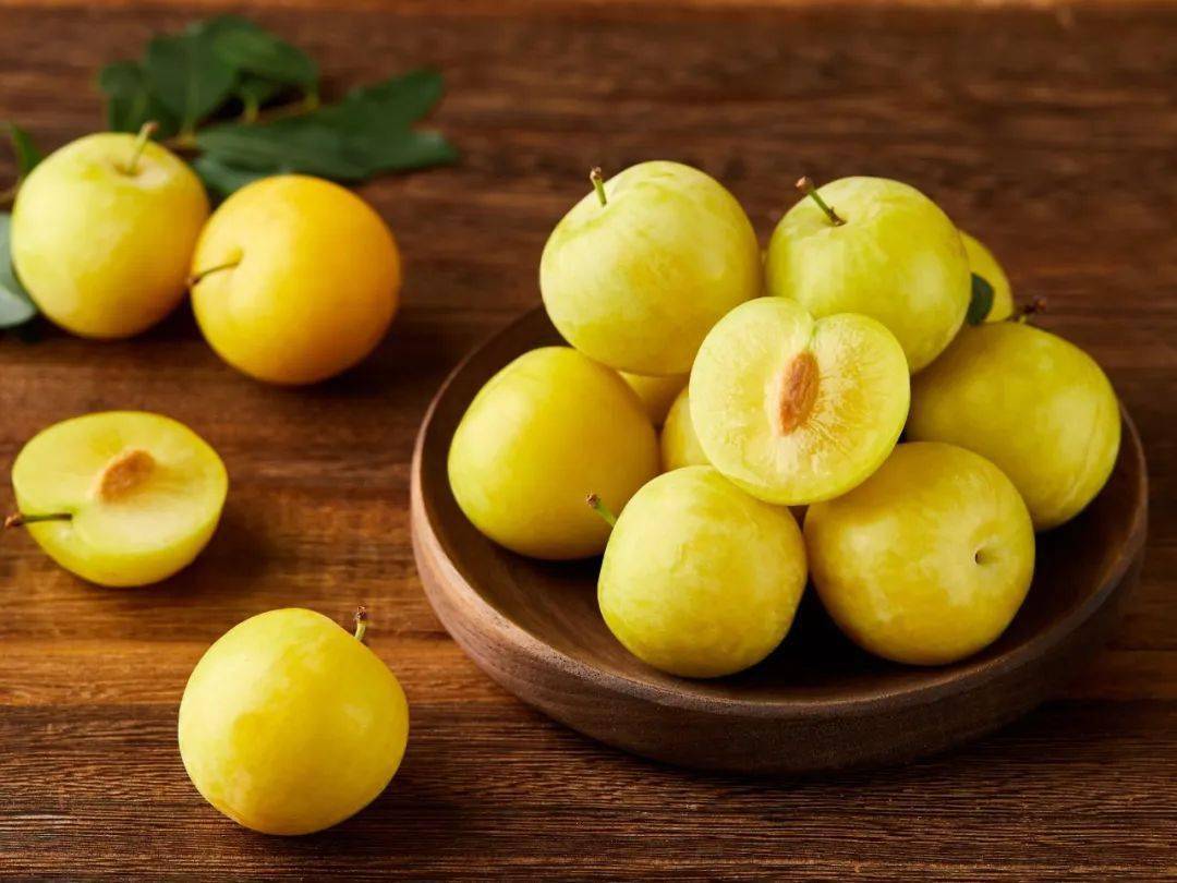 正宗四川汉源桃花李,手工挑选一级大果,皮薄肉嫩