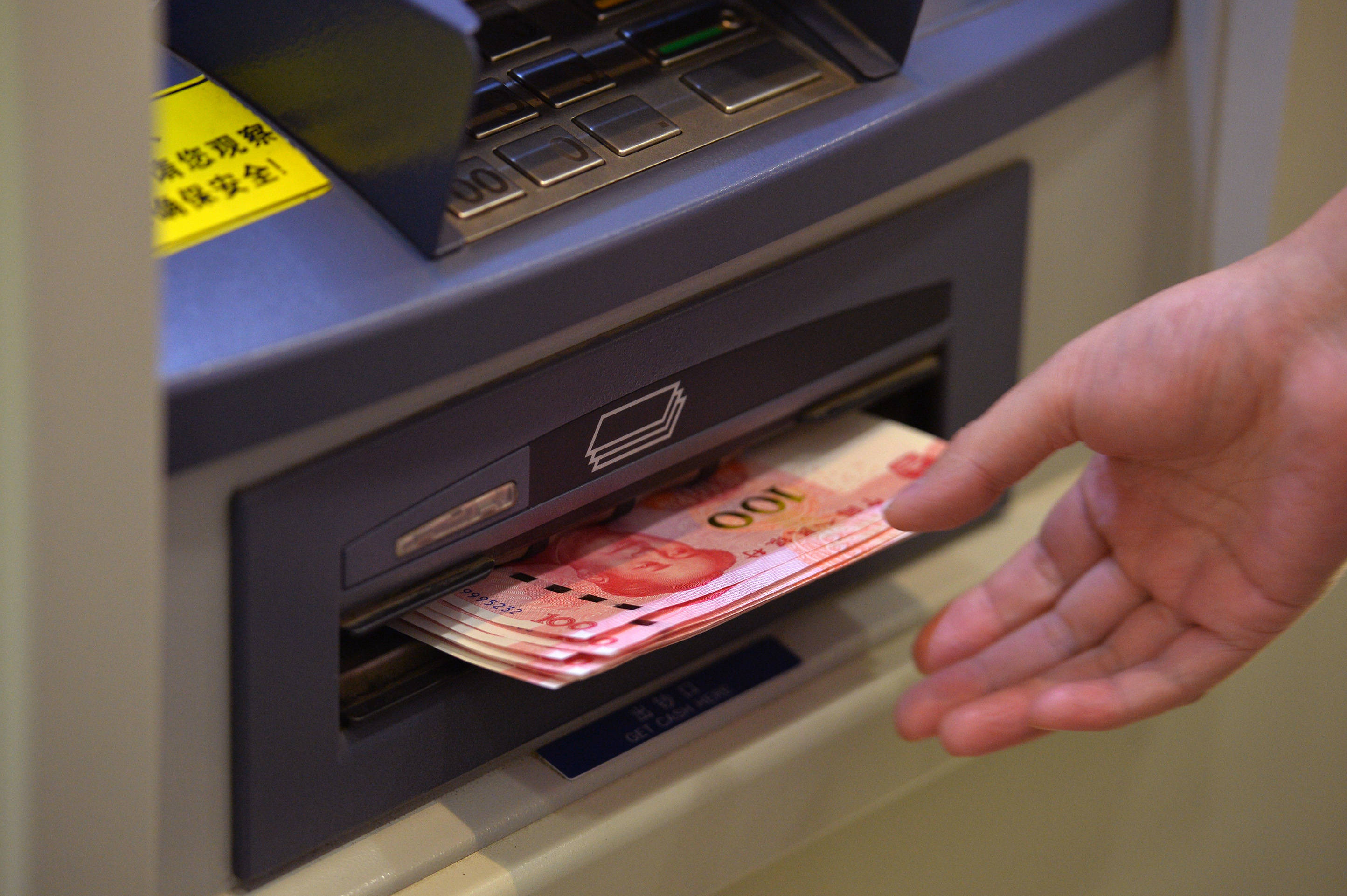 男子不信民警11次预警被骗70万_诈骗_账户_进展