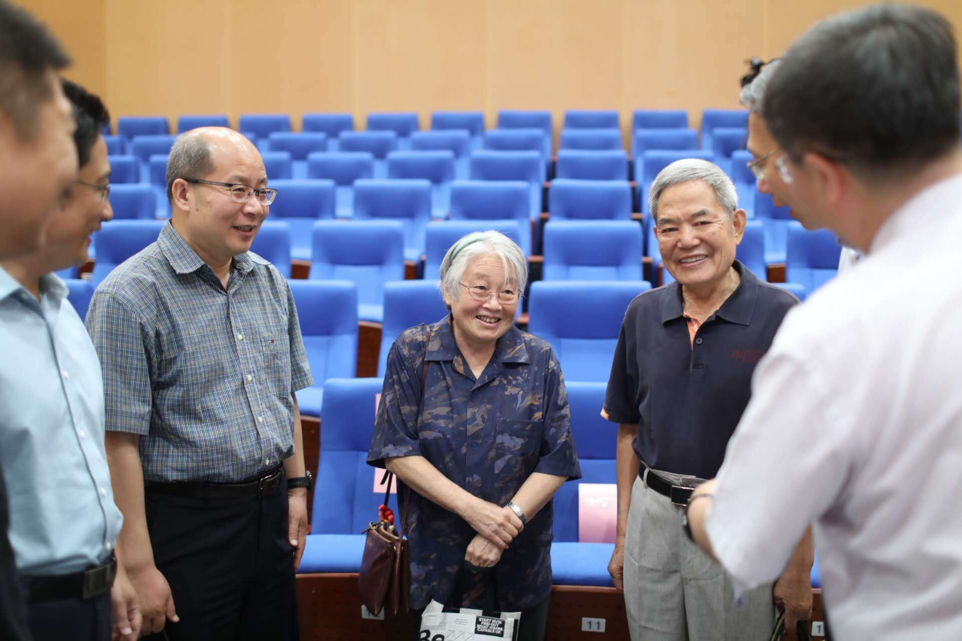 "钱三强女儿,北京大学退休教授钱民协说"这些书信平时我们就在家里翻