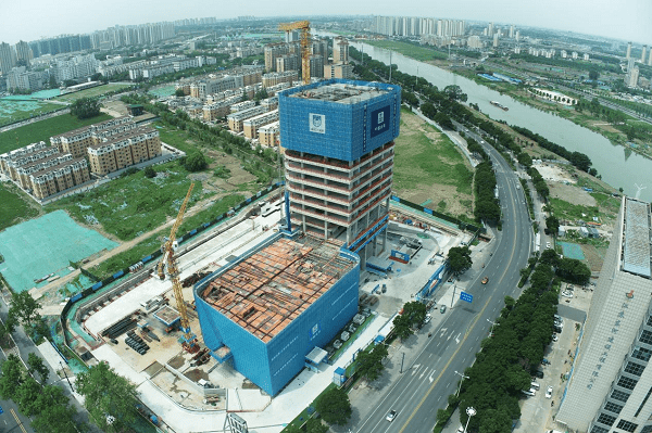 港航大厦项目位于江苏省盐城市亭湖区先锋街道境内,由江苏盐城港控股