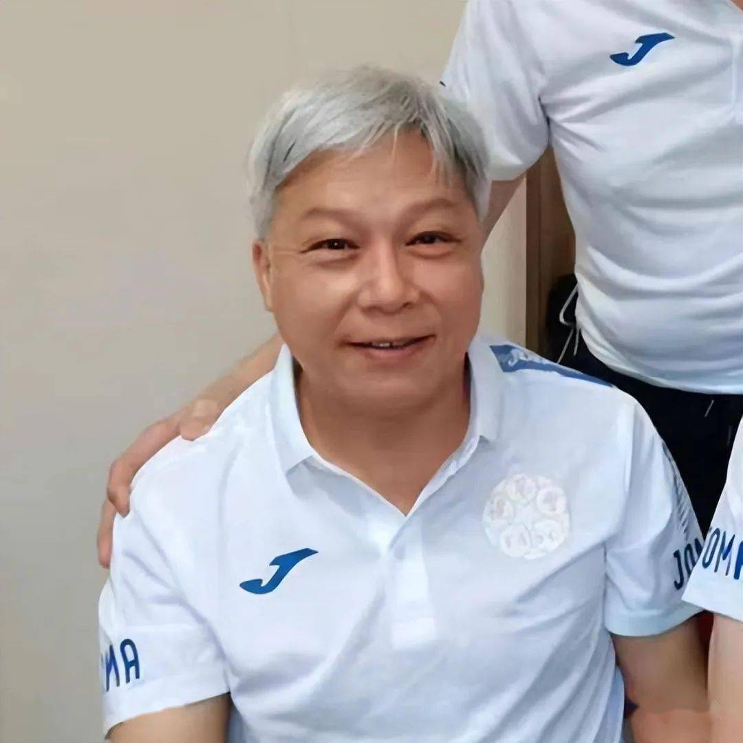 转行后甘于平淡,有人送快递有人做装修_黄宗赐_严秋华_陈国权