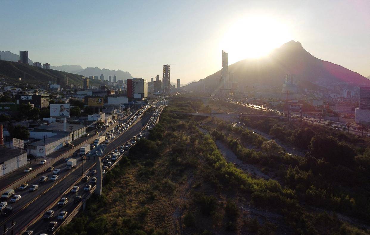 极端高温天气6月已致墨西哥逾百人死亡_新莱昂州_蒙特雷市_新华社