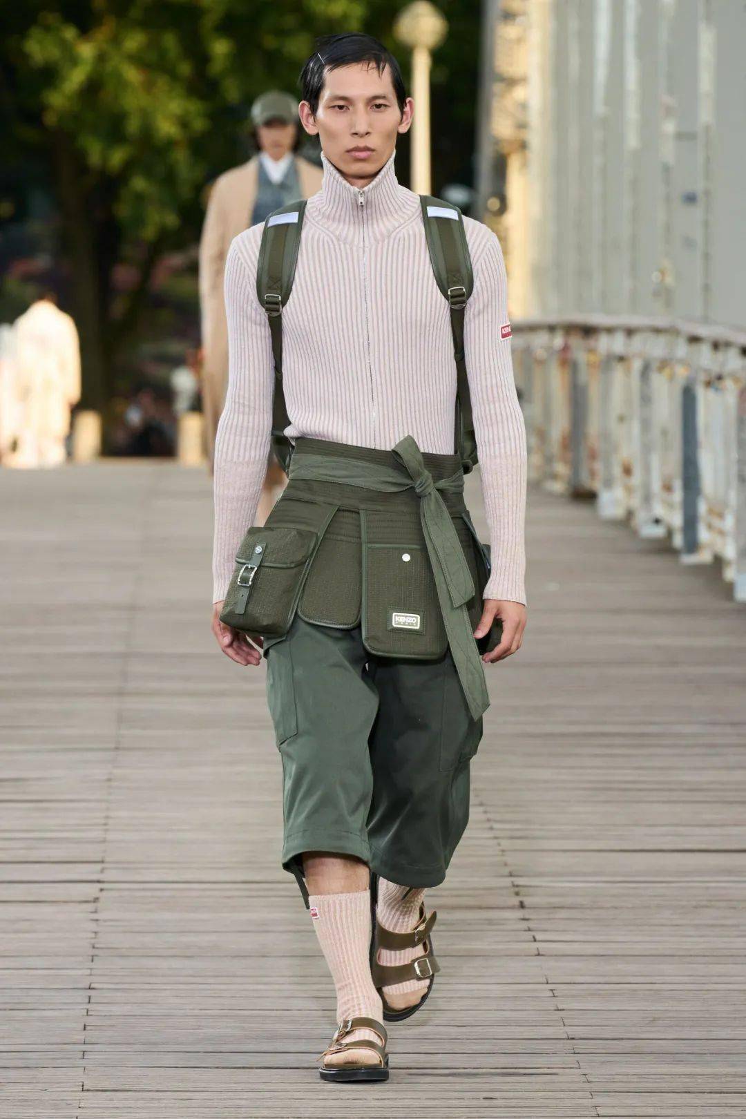 24春夏大秀 | vetements 春季成衣系列 | skims 最新泳装系列_kiko