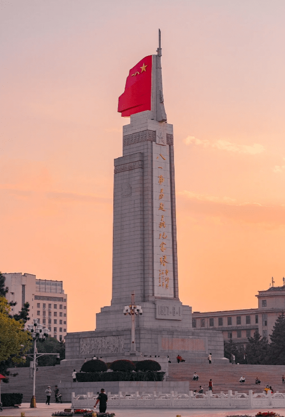 八一广场纪念碑图片图片