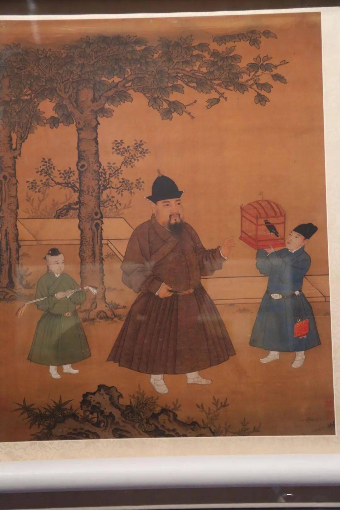 着常服的明宣宗像照片着衮服的明世宗皇帝像照片(明