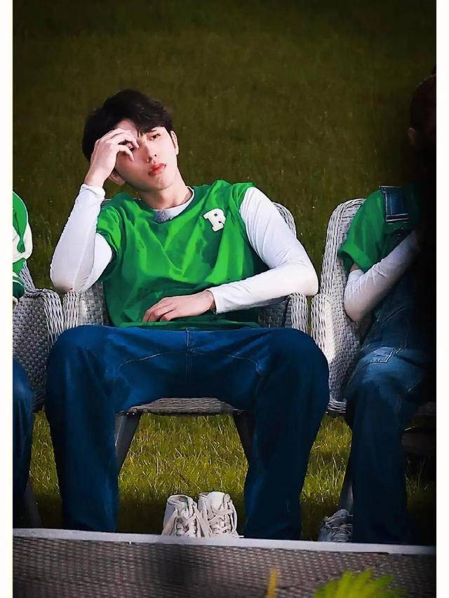 蔡徐坤被爆出一夜情至女方怀孕,c女士自己去打胎