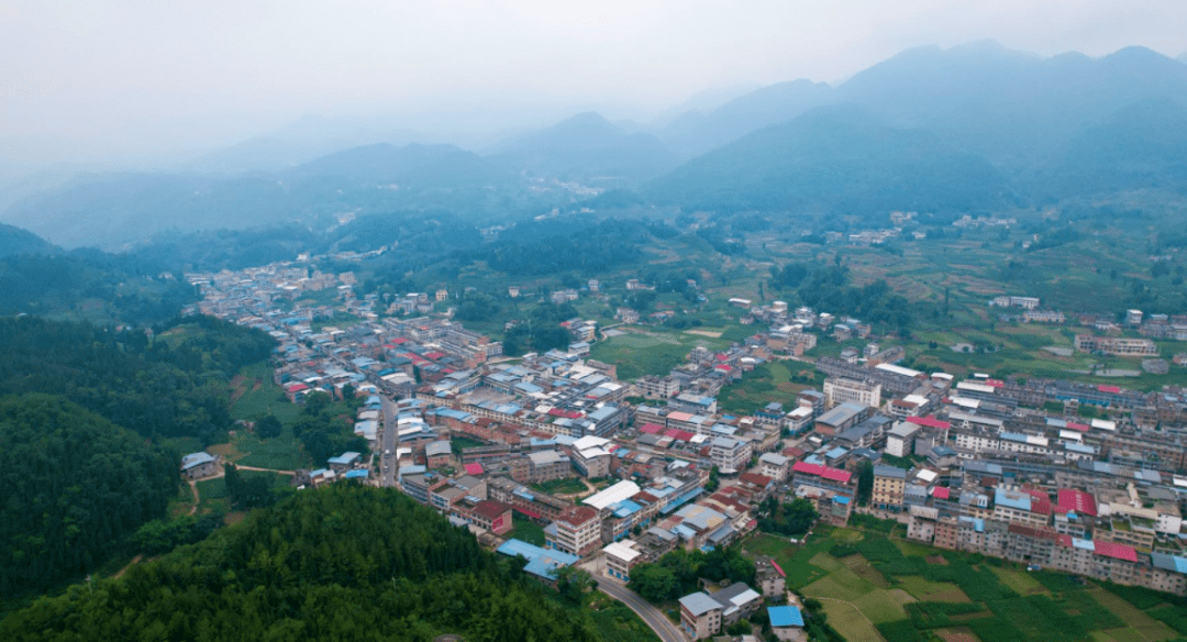 农坝镇:用好红色资源 擦亮红色名片